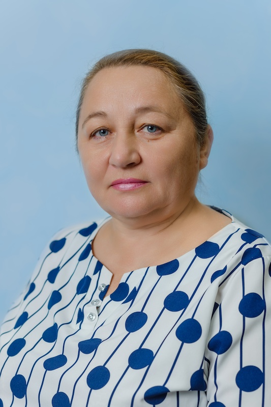 Полякова Елена Владимировна.